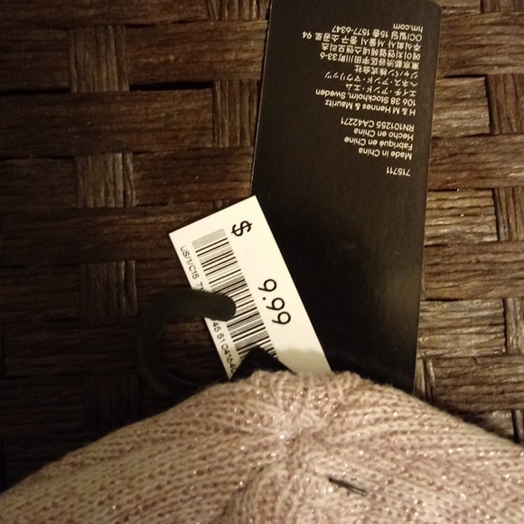 Eyelash beanie - Picture 3 of 3